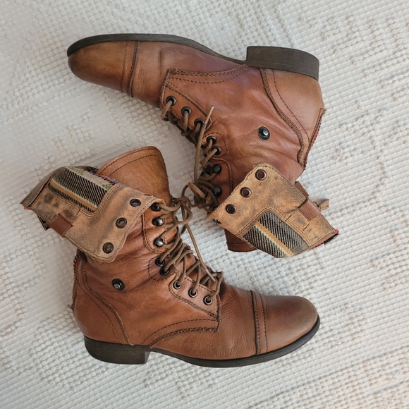 Steve Madden Camarro Boots 85 